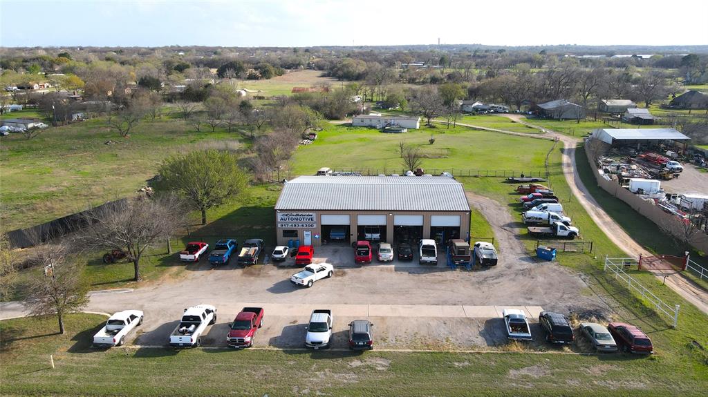 4690 E FM 1187 — photo