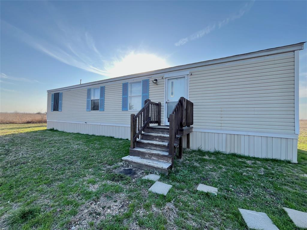 8082 FM 697 — photo
