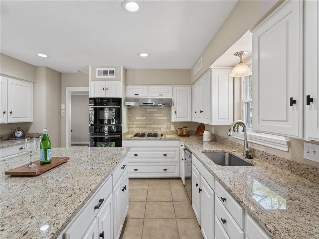 3863 Clayton Road E — photo