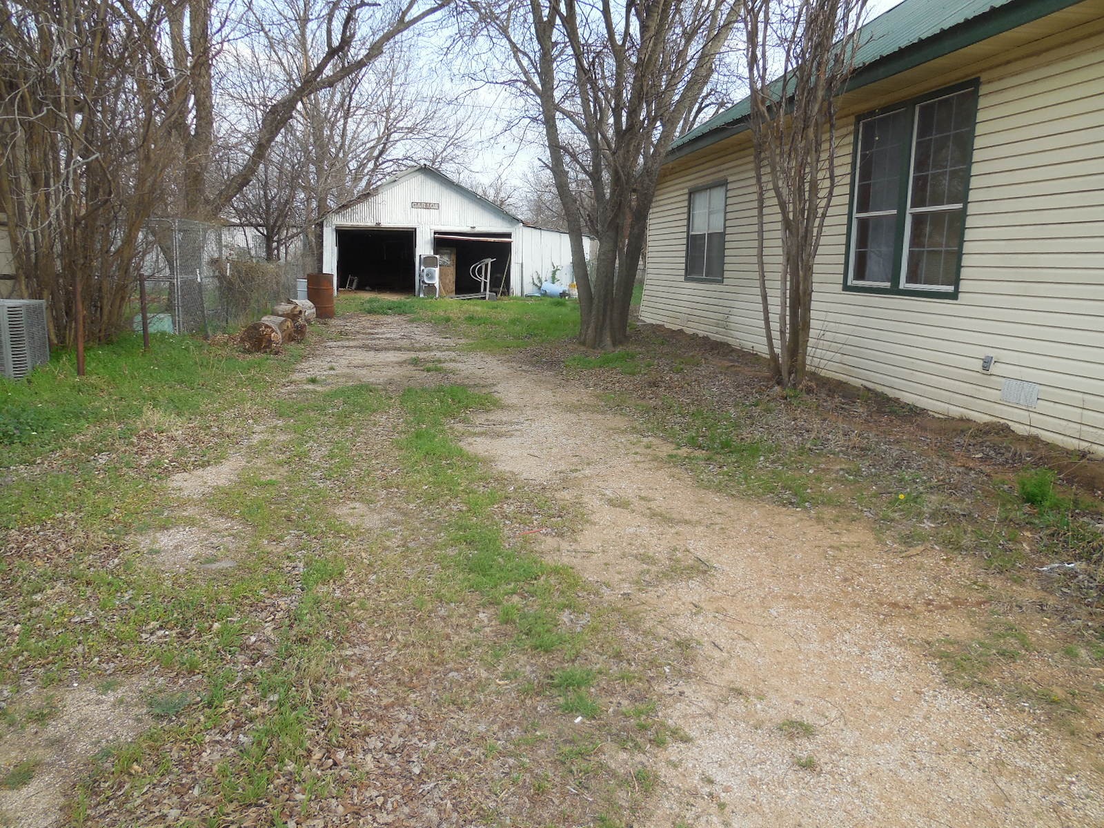 910 Sinclair Street, Ranger, TX 76470 — photo 3
