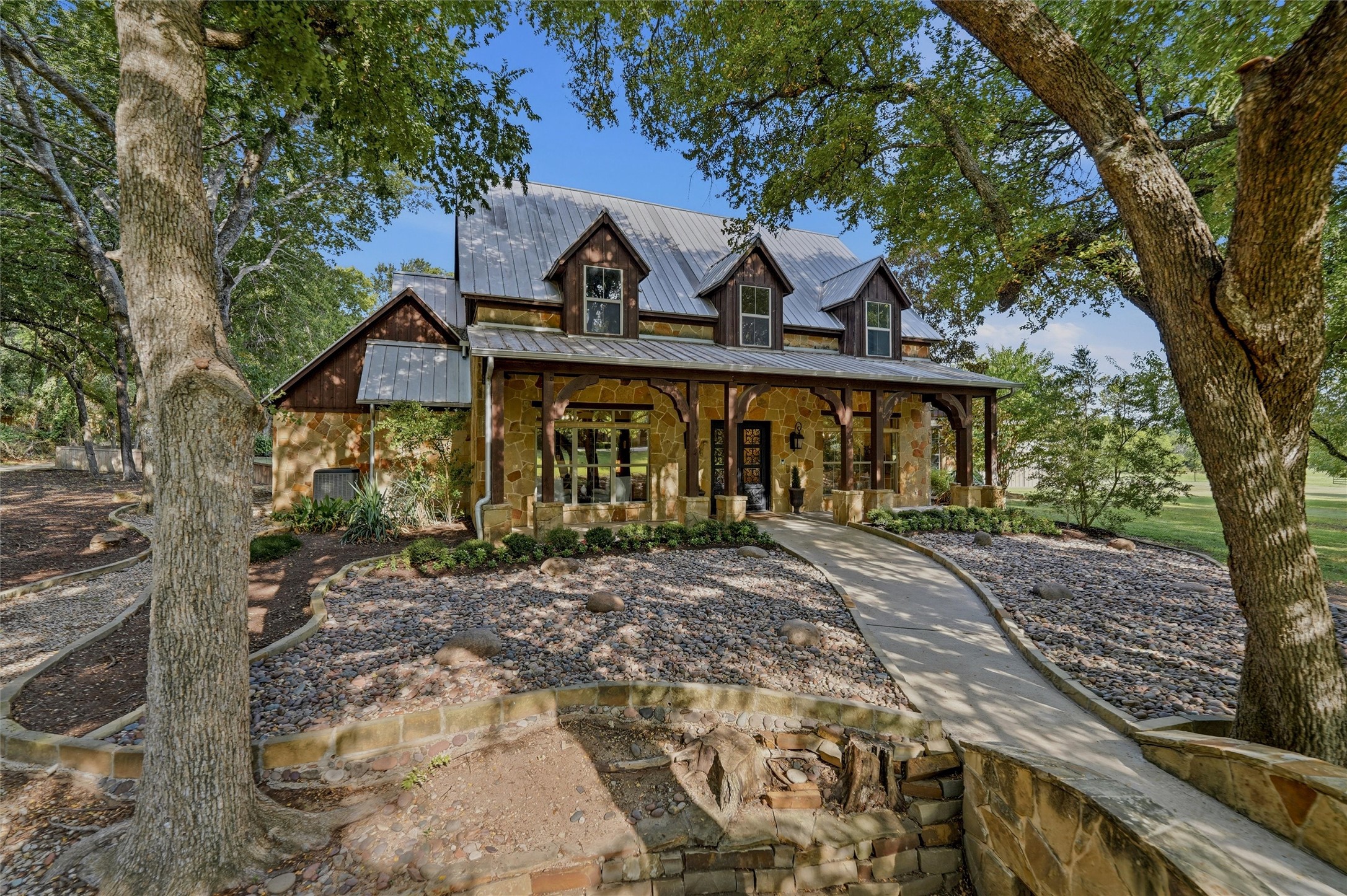 129 Trinity Bluffs, Aledo, TX 76008 — photo 2
