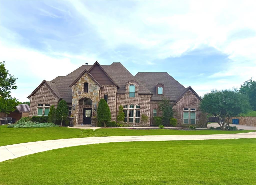 108 Buchanan Court — photo