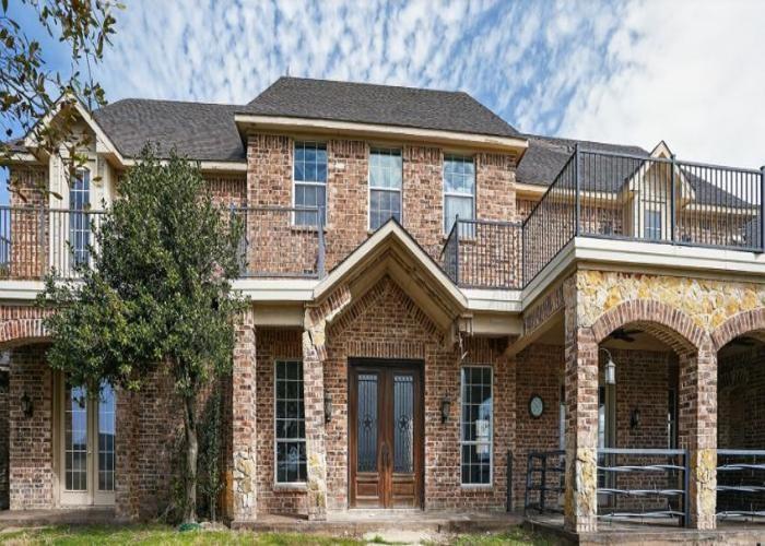 437 Aledo Creeks Road E — photo