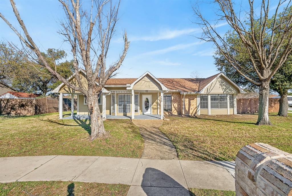 1889 Tree Crest Drive — photo