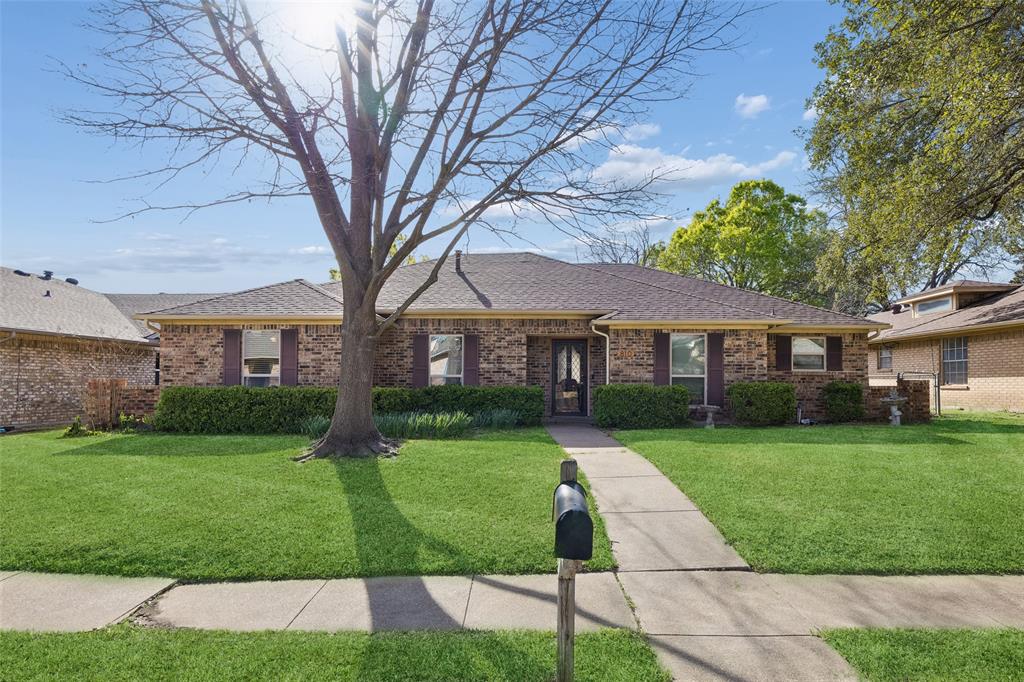 810 Meadowgate Drive — photo