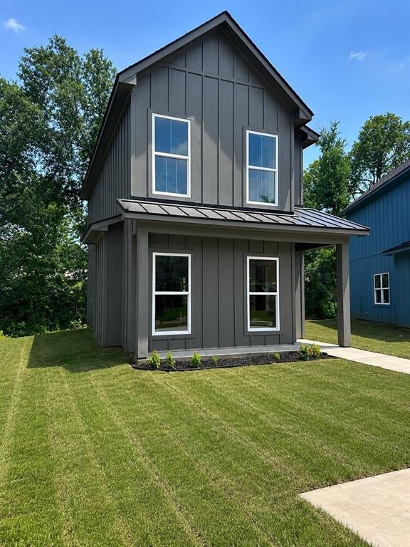 9047 Centennial Drive — photo
