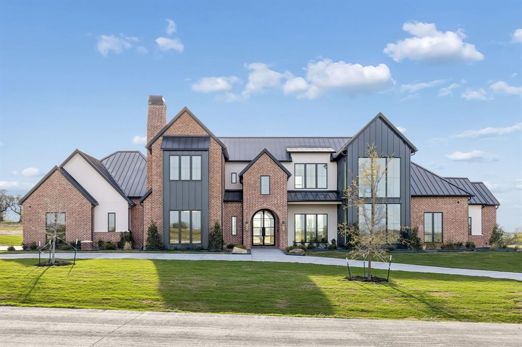 2016 Verona Drive — photo