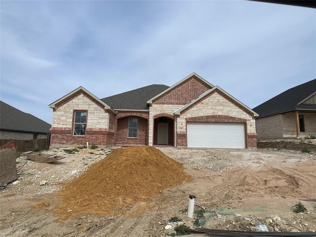 1902 West Hill Drive — photo