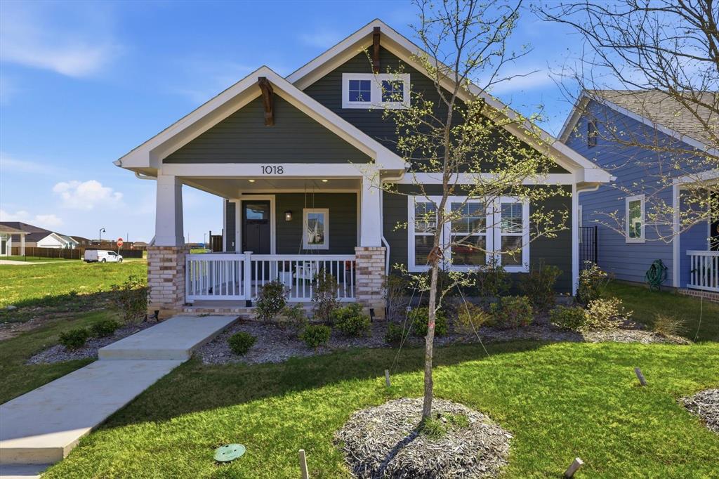 1018 Abigail Way — photo