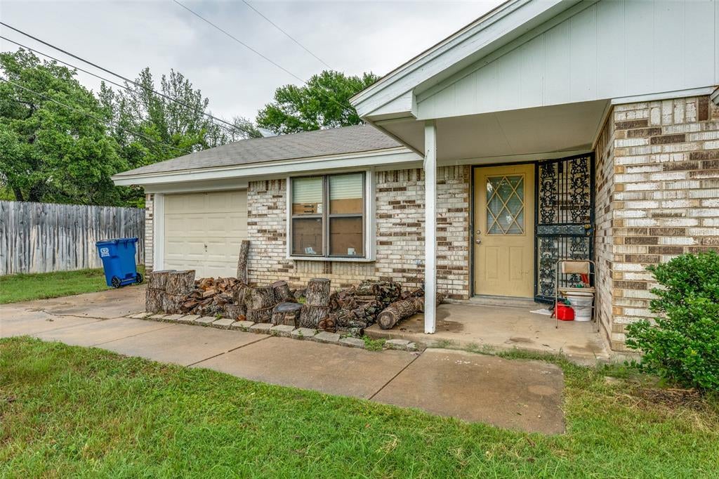 101 Gordon Drive — photo
