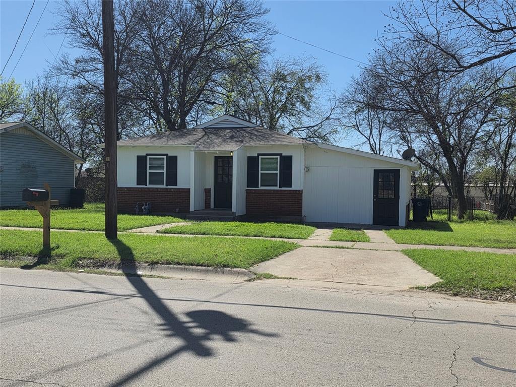1207 N Anglin Street — photo