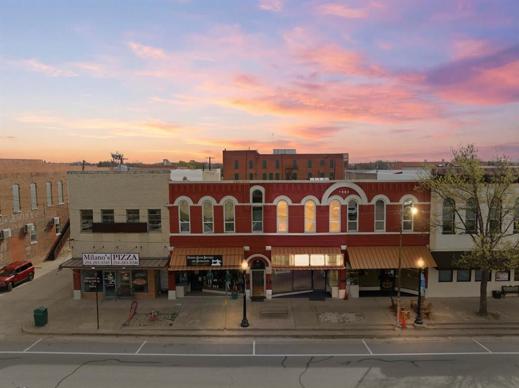 75 N Waco Street — photo
