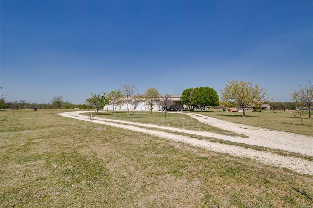 7595 FM 156 — photo