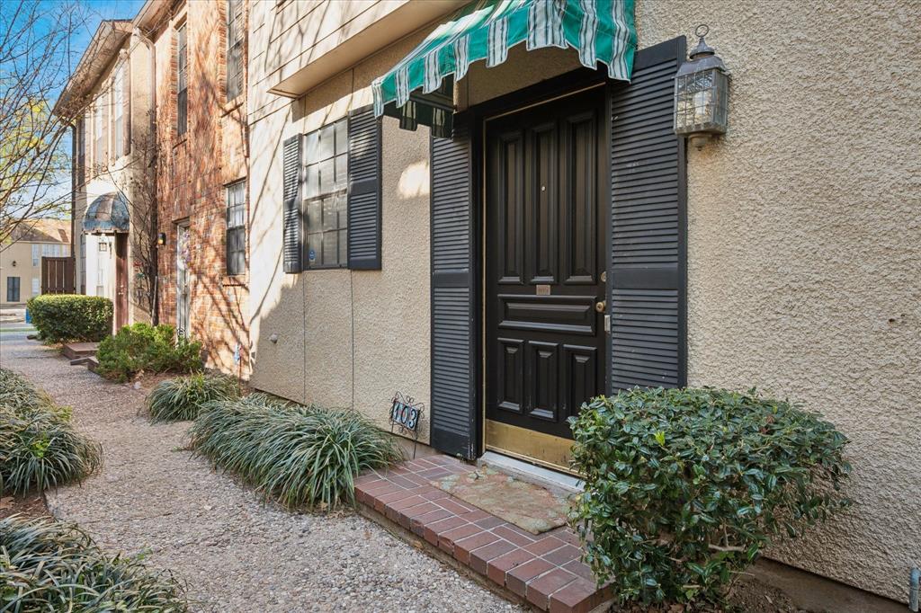 4418 Bowser 103 — photo