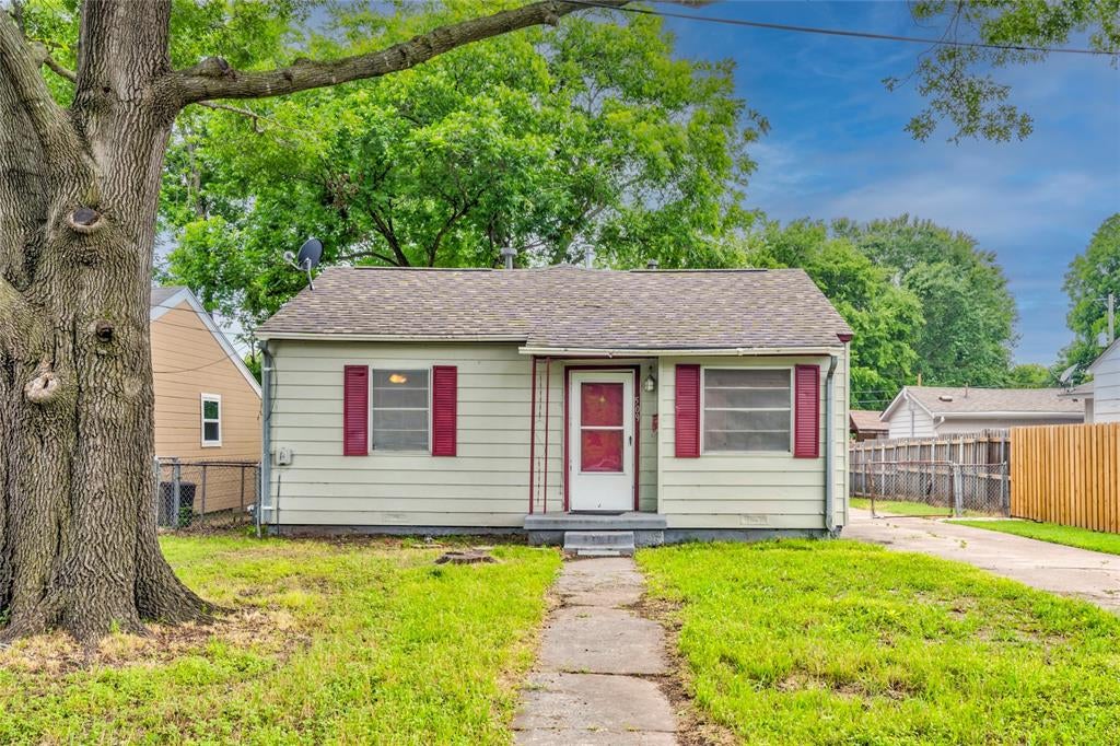 509 Walnut Drive — photo