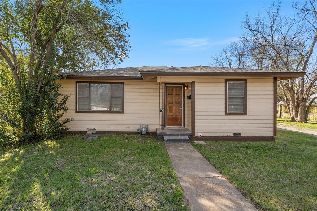 915 Faulkner Lane — photo
