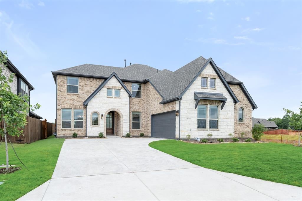 237 Sweetwater Drive — photo