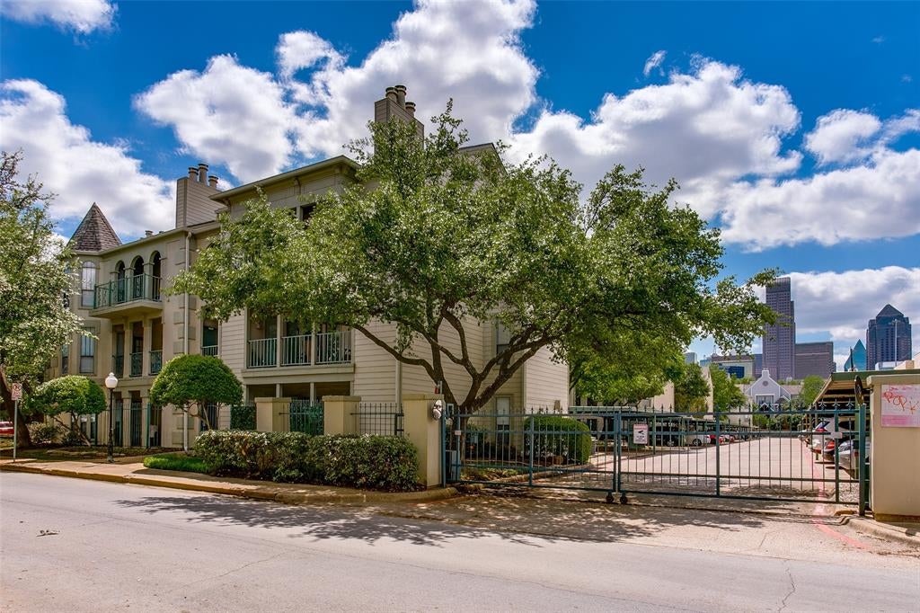 3105 San Jacinto Street 217 — photo