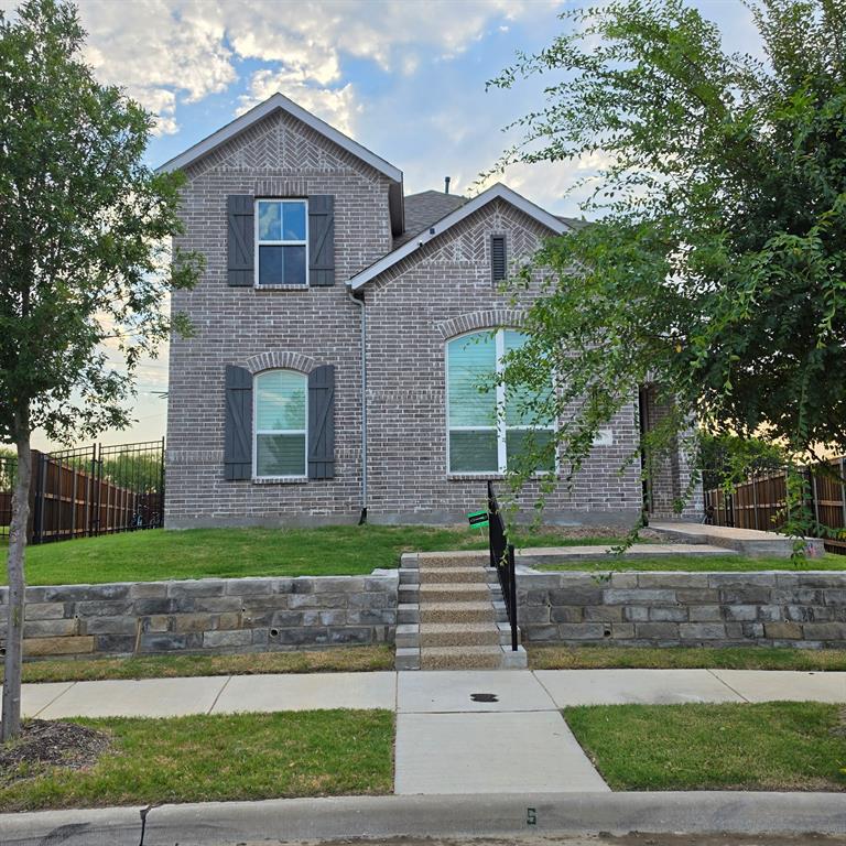 909 Carnation Drive — photo