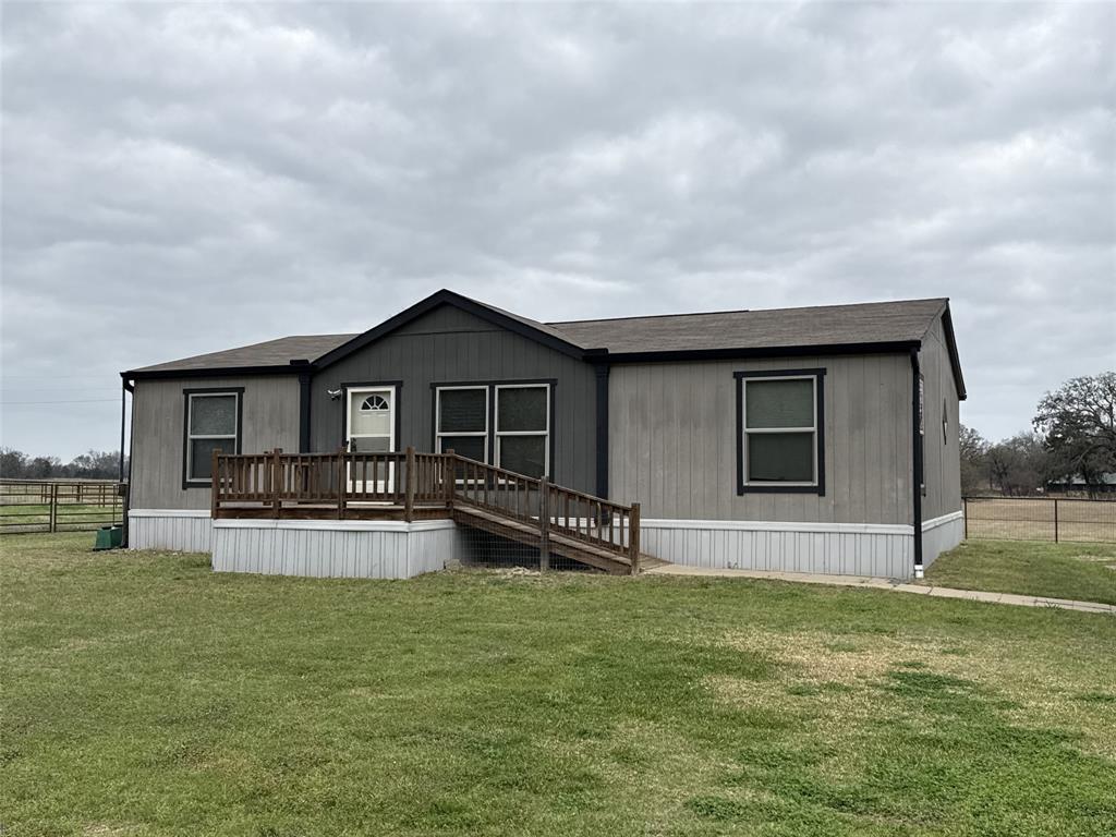894 FM 1395 — photo