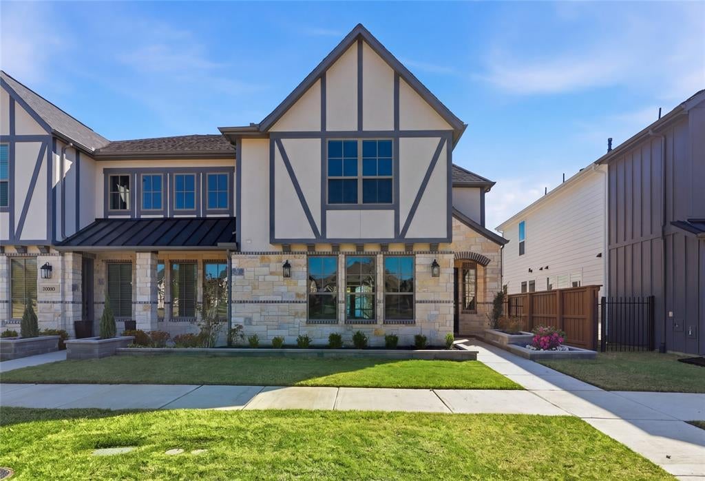 13678 Declan Street — photo