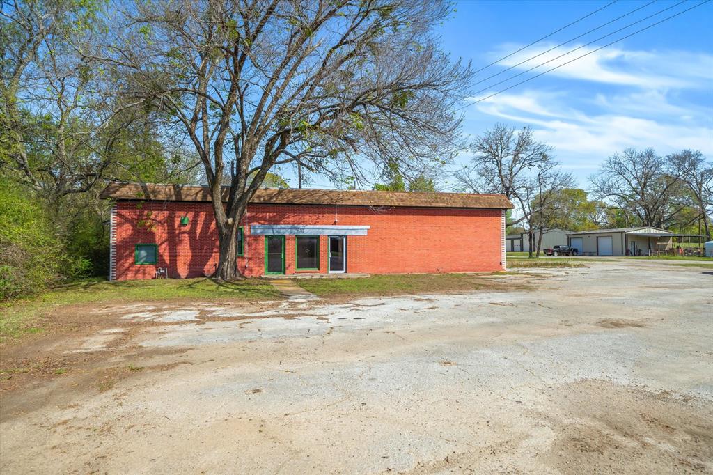 521 E Garland — photo