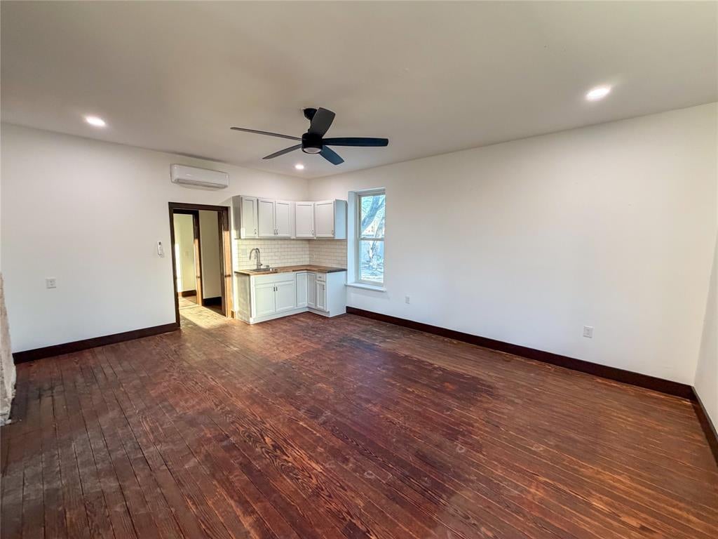 107 E Stone Street B — photo