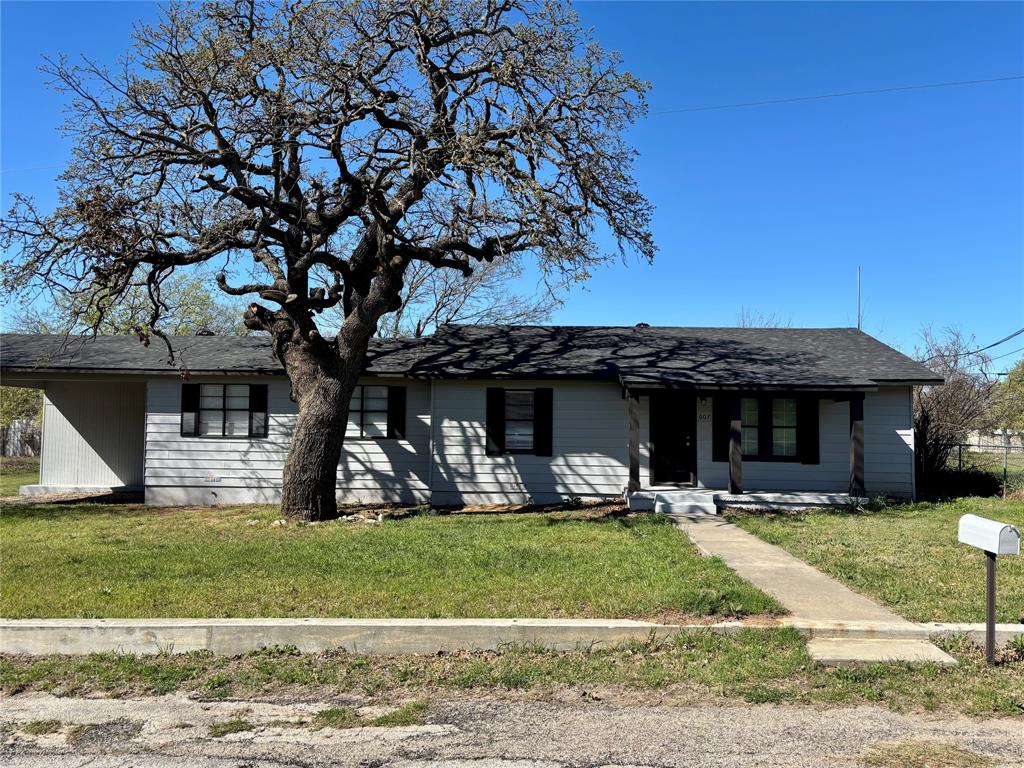 607 Baylor Street — photo