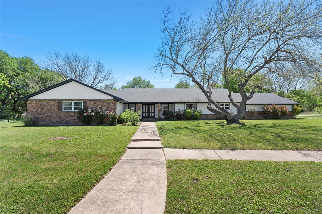 1049 W Moonlight Drive — photo