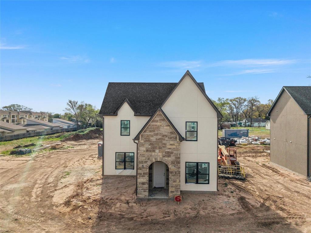 2700 S 2nd I — photo