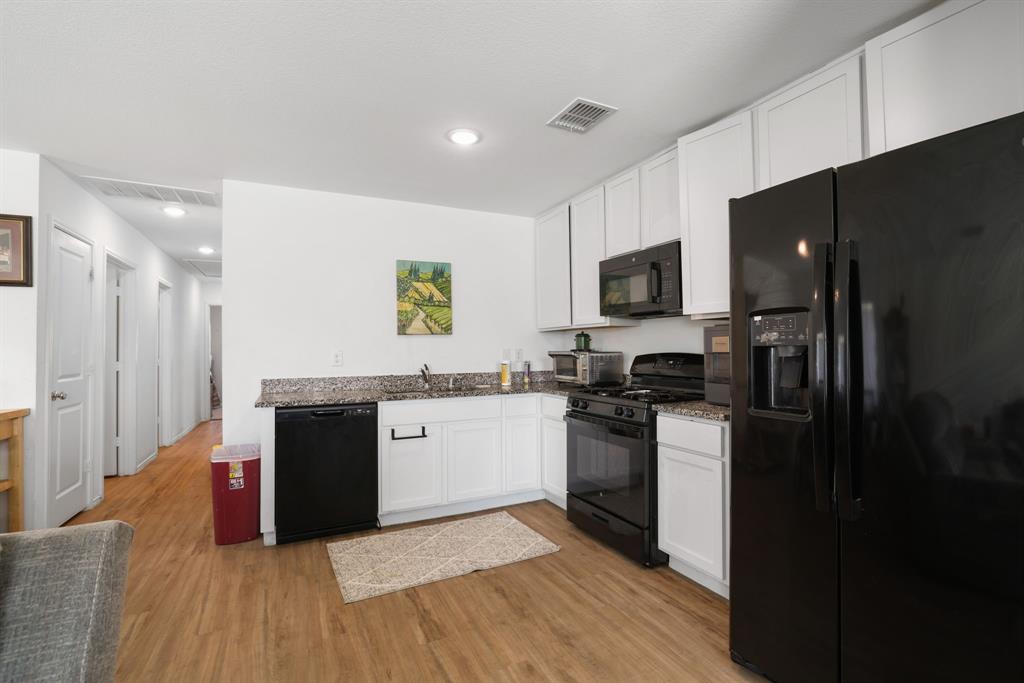 1445 Sterling Way — photo