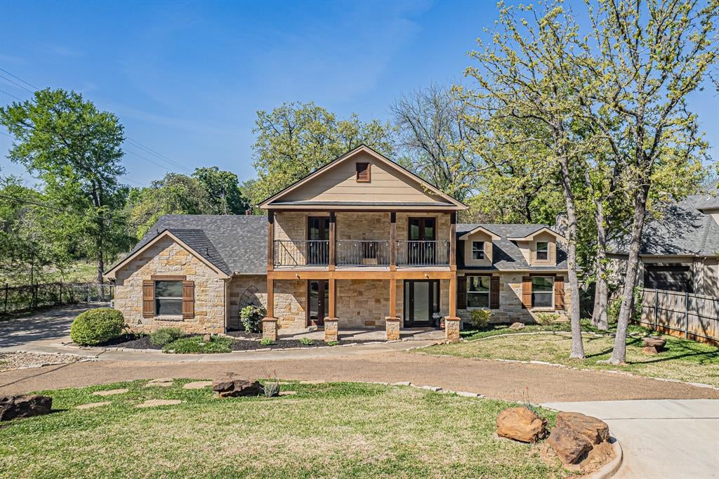 616 Frontier Court — photo