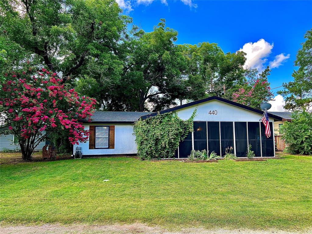 440 Hillcroft Drive — photo