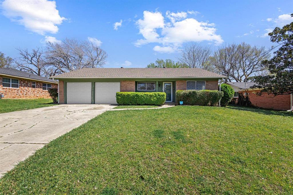 1306 Hillside Drive — photo