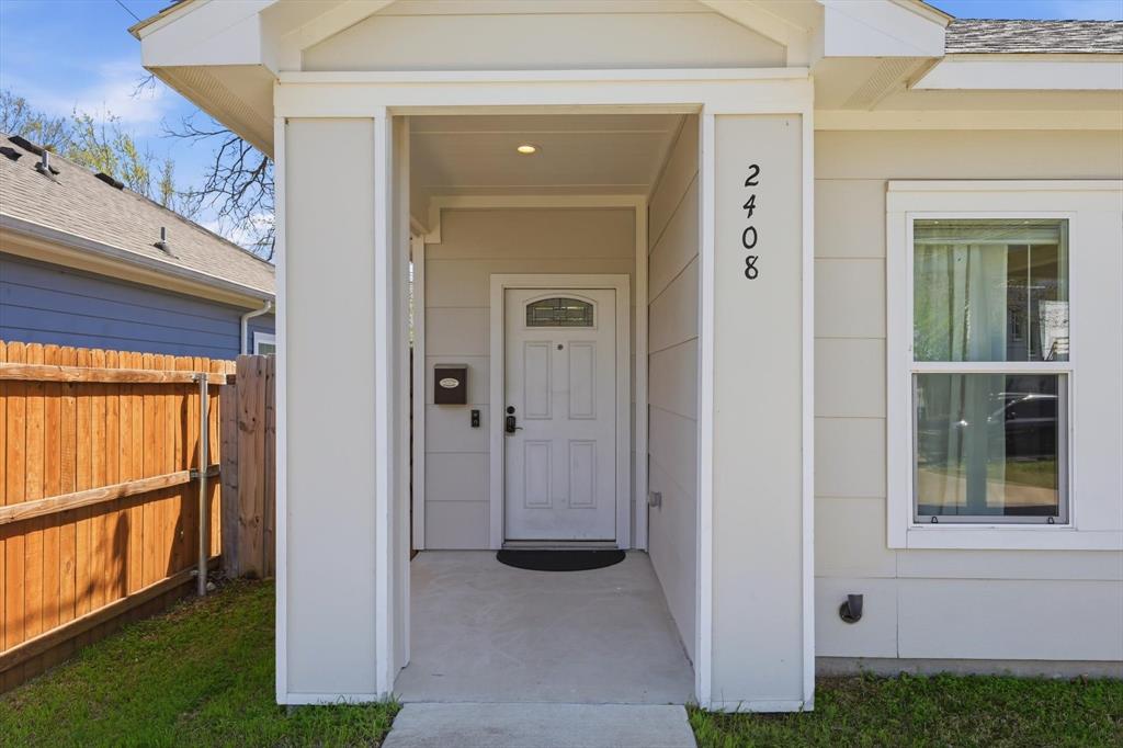 2408 Garden Drive — photo