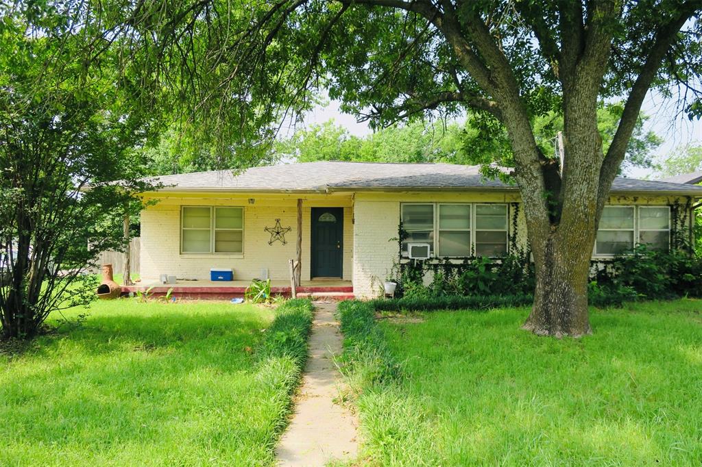 1689 N Highway 81 N — photo