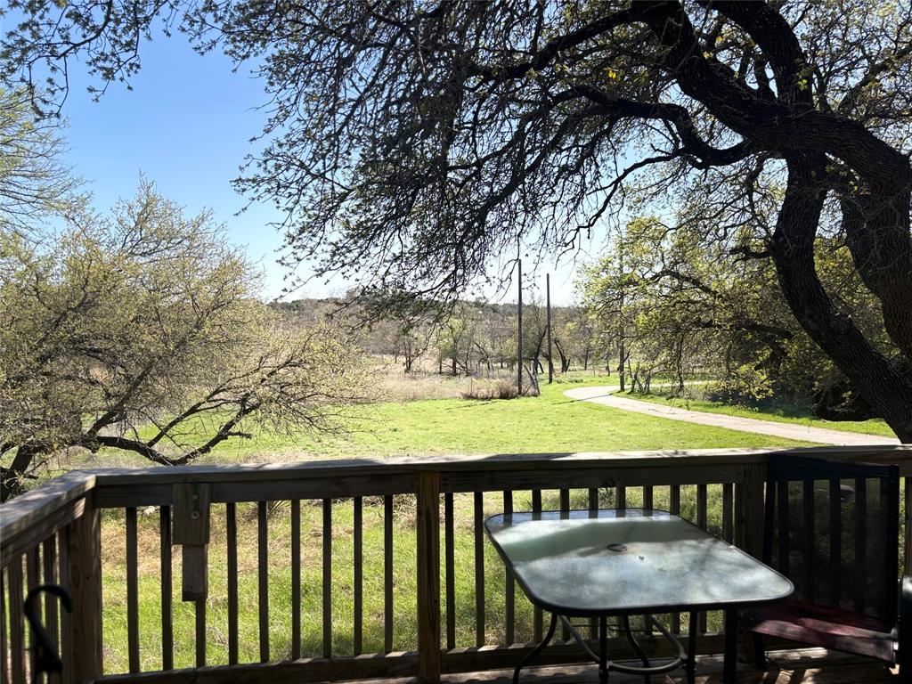 210 Private Road 3221 — photo