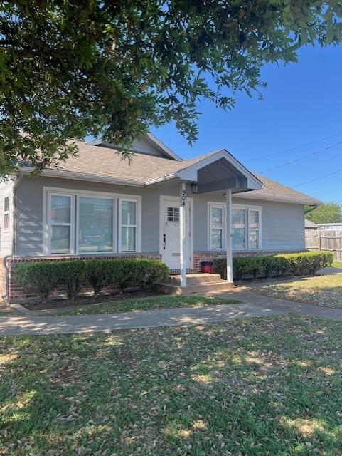 904 W Henderson Street — photo