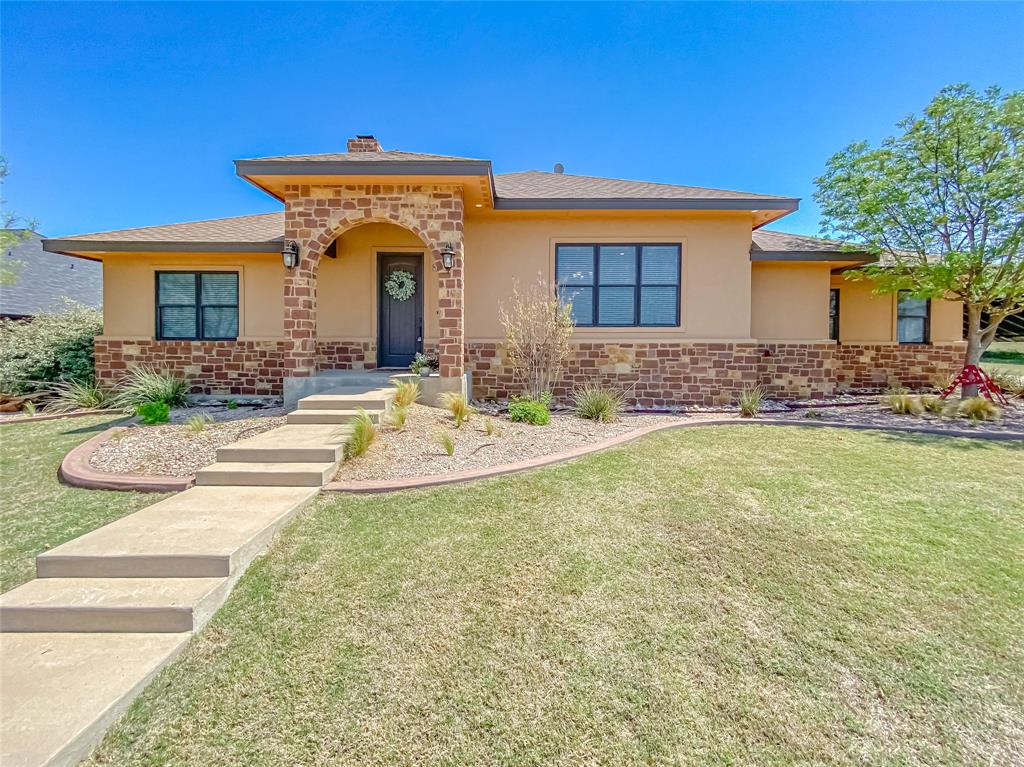 14 Remington Drive — photo