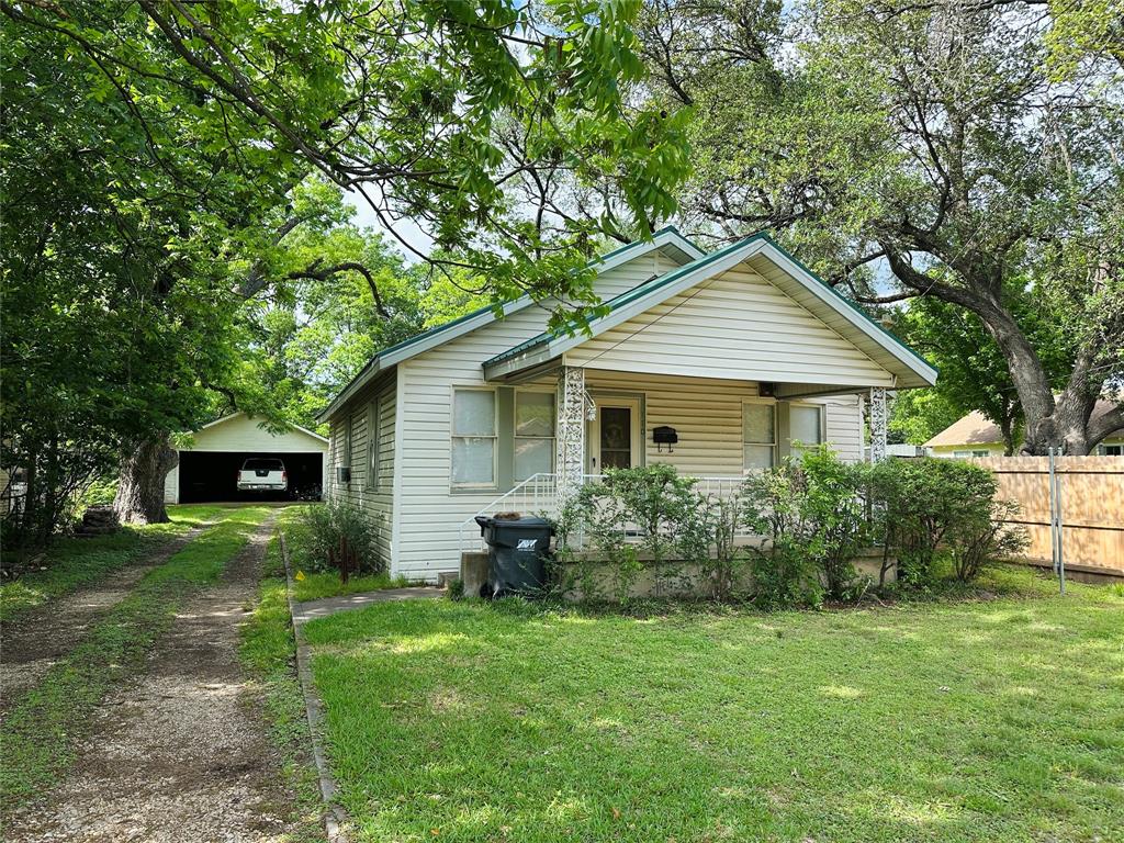 110 Woodland Avenue — photo