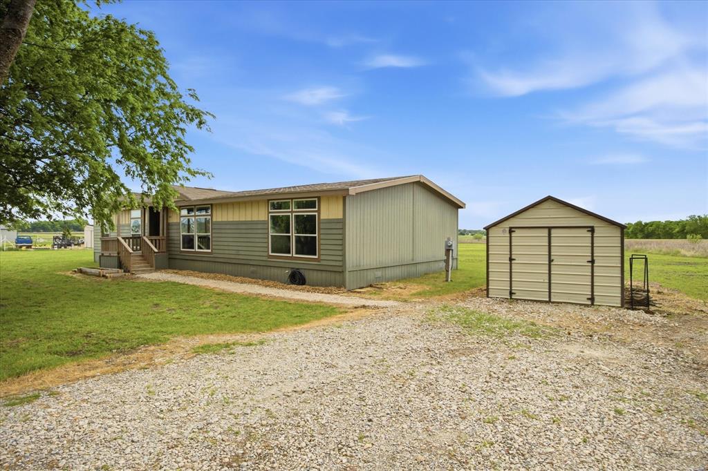 8645 County Road 1143 — photo