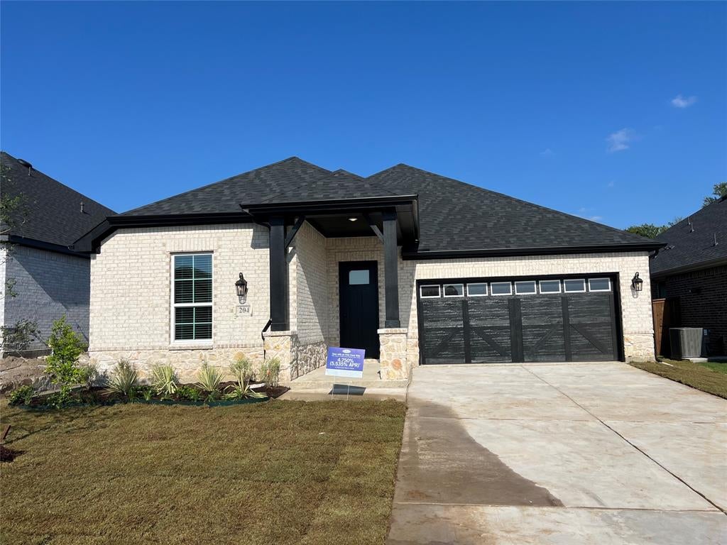 204 Starlight Drive — photo