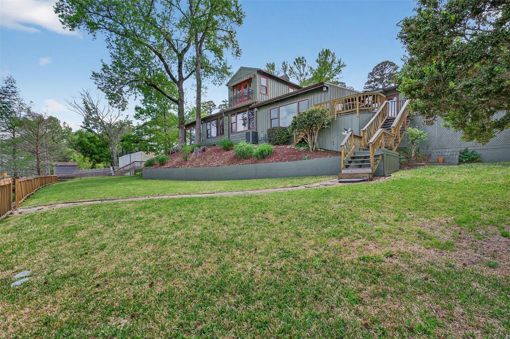 6046 S Lakeshore Drive — photo