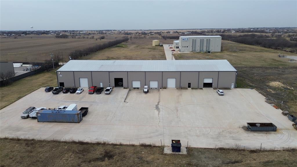 1635 N FM 156 303 — photo