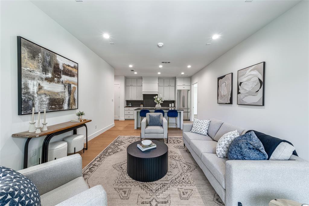 3601 Routh Street 2F — photo