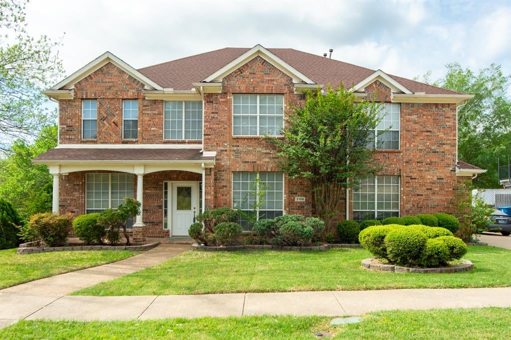 2106 Indian Trail — photo