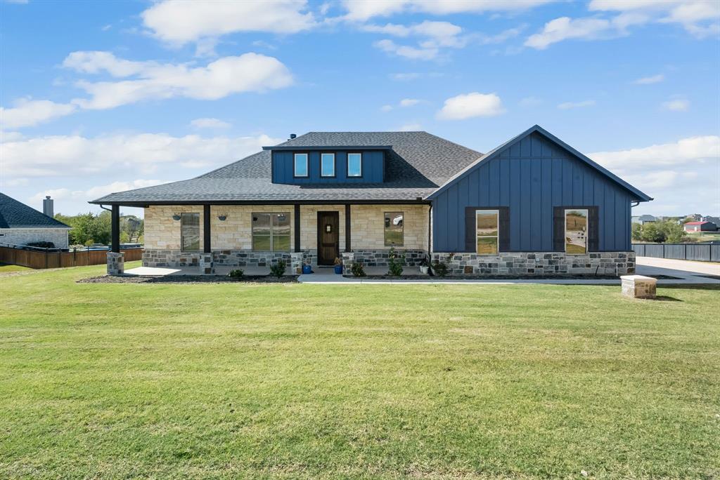 1103 Pioneer Crossing — photo