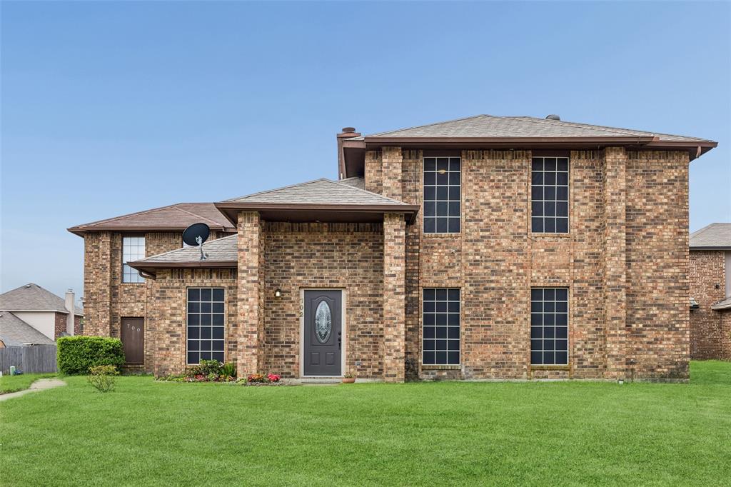 702 Cresent Drive — photo