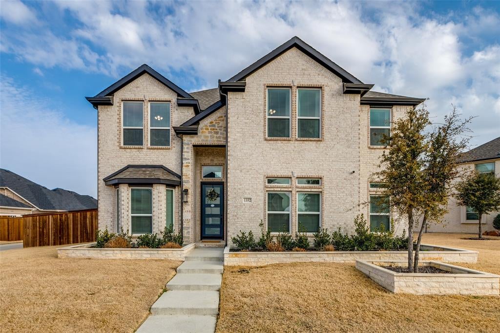 1352 Peregrine Trail — photo