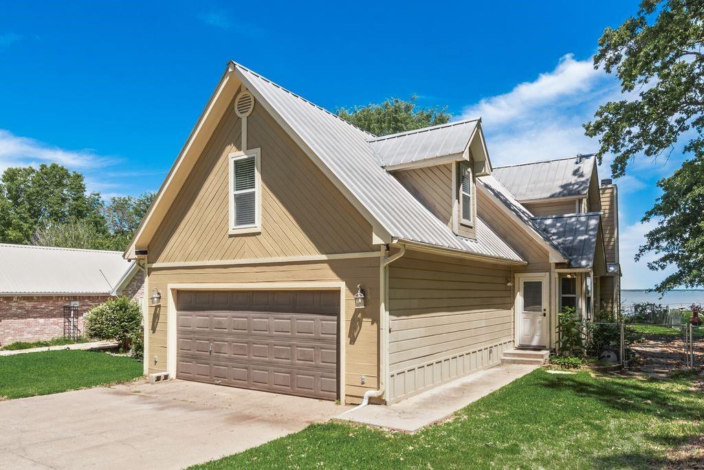 1016 Shoreline Drive — photo
